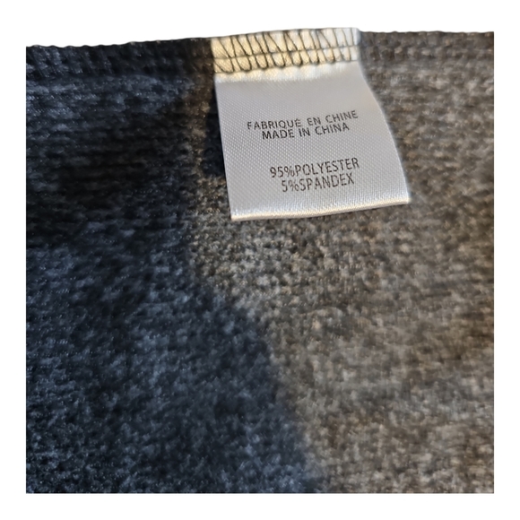 Gray Sleeveless Cowl Neck Turtleneck Sweater Sleevless Top - Picture 6 of 6